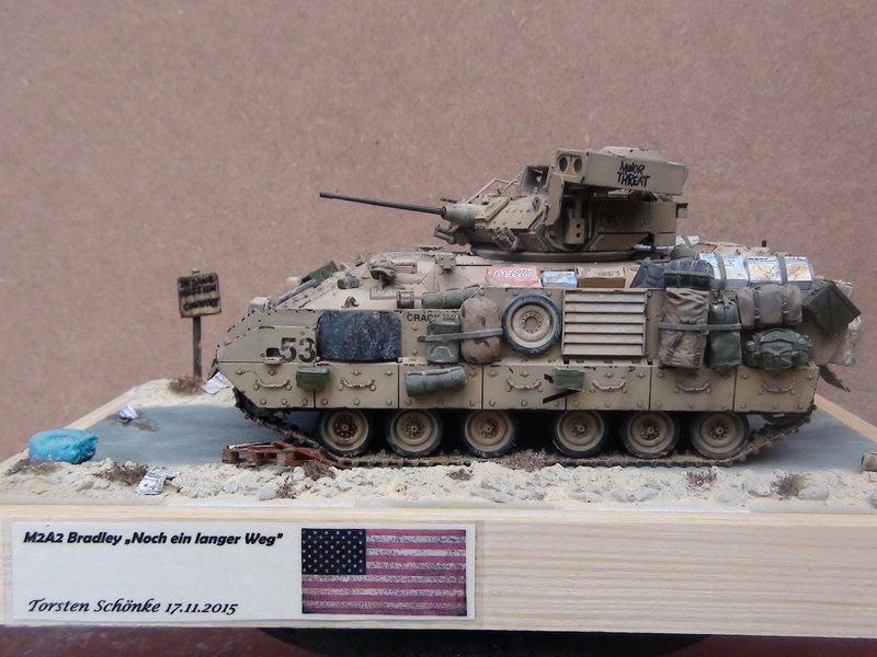 M2A2 Bradley   (Academy 1:35) 23748570pc