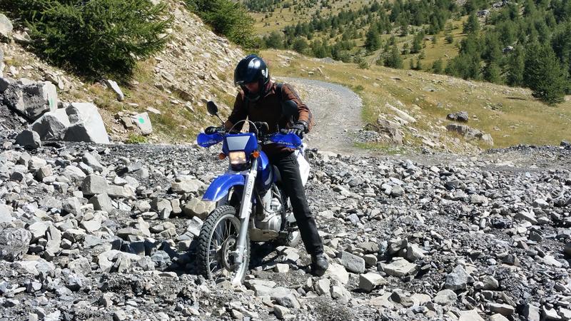 avis sur moto pour aller sur la route et sentiers 24007923dl