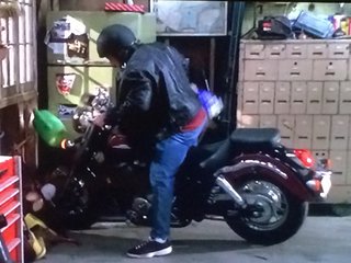 King of Queens Biker 25652735qo