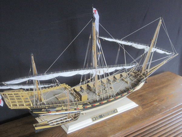 Le CHEBEC ... as a British ship ... 1/50ème Réf 80896 27257701ai