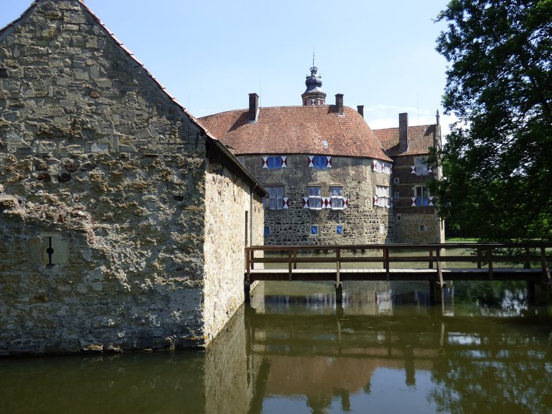 Rundgang um Burg Vischering in Lüdinghausen 29500000cm