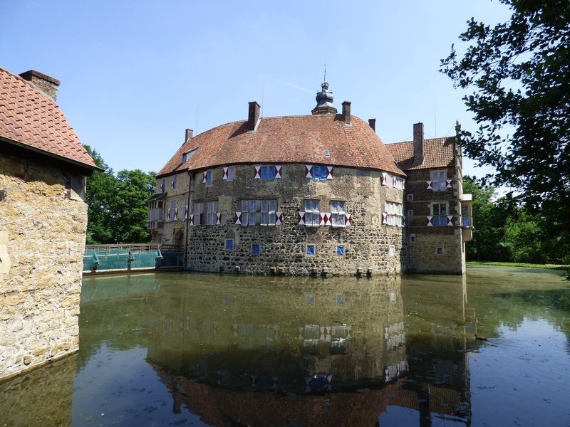 Rundgang um Burg Vischering in Lüdinghausen 29500062tp