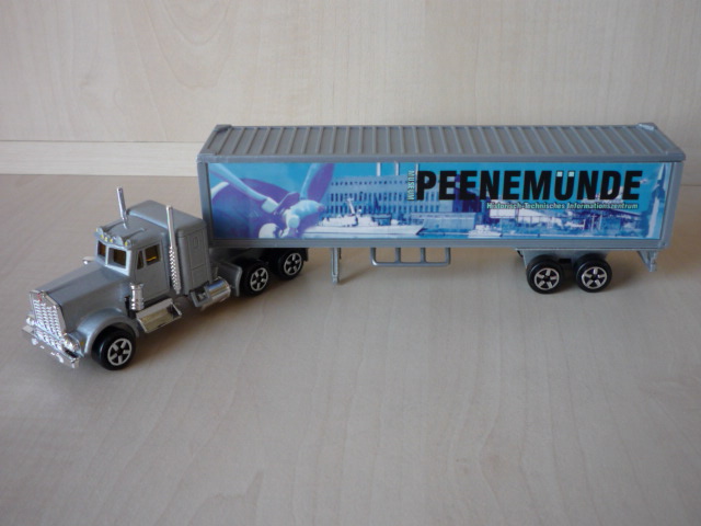 N°604 KENWORTH W900 + SEMI CONTAINER  3020298