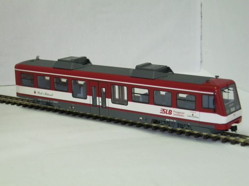 Moderne Wendezuggarnitur der PLB (Pinzgauer Lokalbahn) 7030965bct