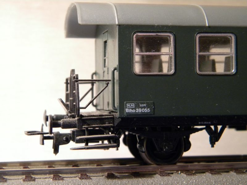 KleinModellbahn #3732: Spantenwagen, Halbfenster, Raucher, grün 7129645bzb