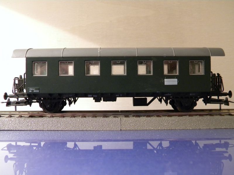 KleinModellbahn #3742: Spantenwagen, Fallfenster, Raucher, grün 7129648cjd