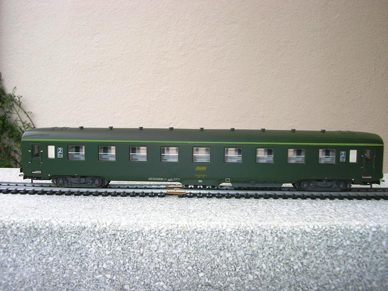 SNCF Schnellzugwagen 7666234ymo