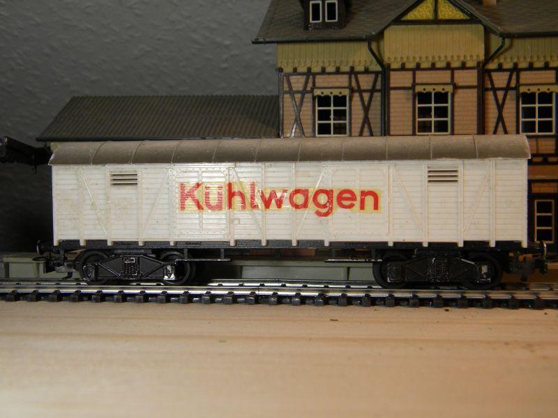 Kleinbahn 345 Kühlwagen 4achsig weiß 8883118phu