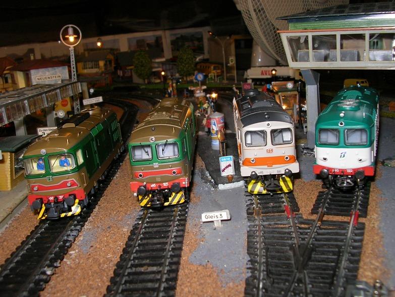 Die D 343 und D 445 der FS von Roco, Lima und Rivarossi 9042548yjy