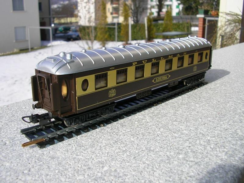 Englische Personenwagen 9582523kqm