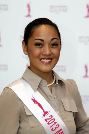 2013 | Miss Universe Guam l Final 16/09 Briannatenorio
