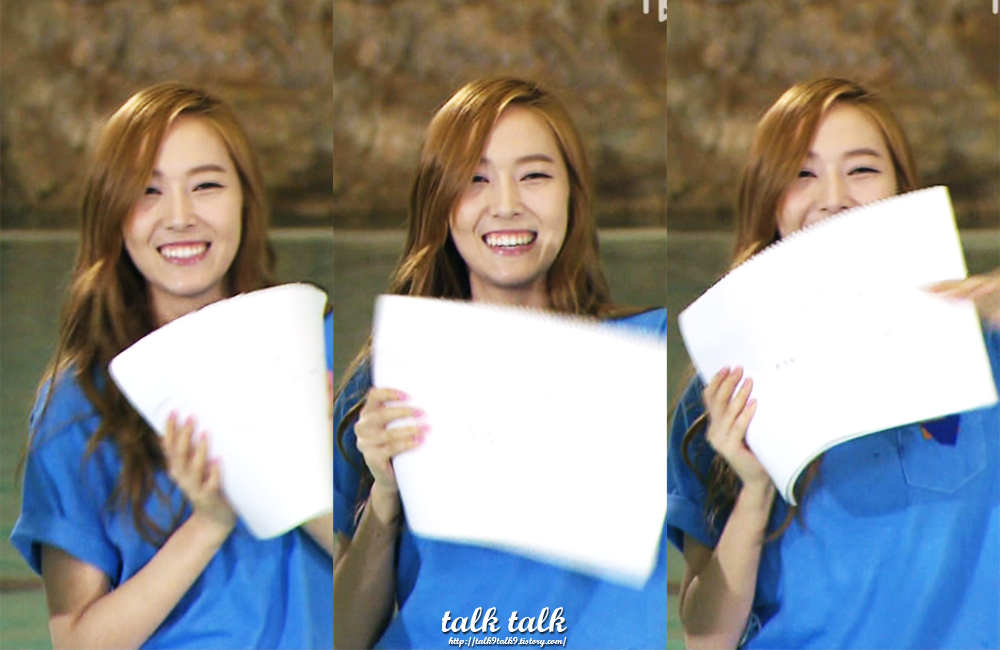 [CAPS] 130414 Jessica @ Running Man ; Talk Talk (26 pics) Eb9fb0eb8b9dec8bb4-16