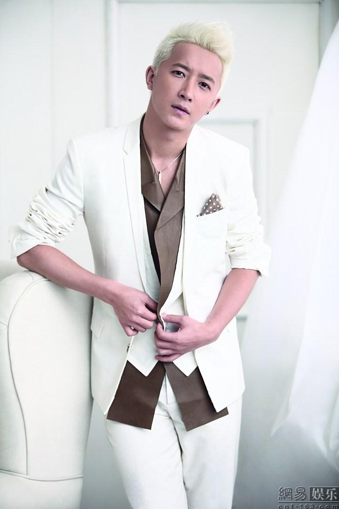 [KPOP[NEWs][23.07.12] Han Kyung trên tạp chí Life Style 8737bb3f00aj0003