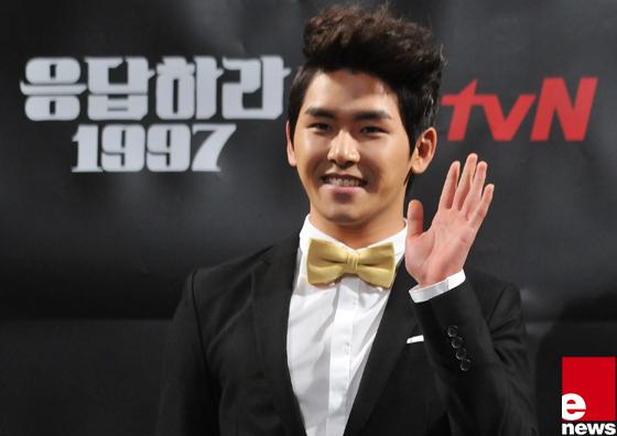 [PICS][12.07.12] HoYa @Reply 1997 Press Conference Kim_8932