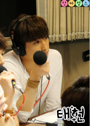 [RADIO] 110708 ZE:A @ Young Street Tumblr_lod51yuzfd1qebqc0o1_400