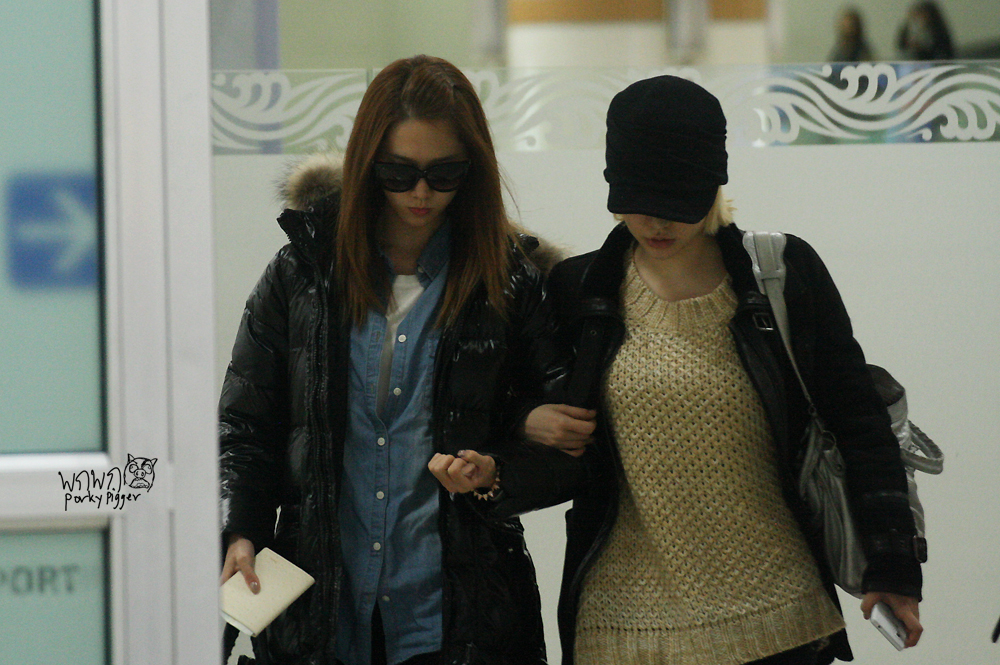 [PIC][18-02-2013]SNSD trở về Hàn Quốc vào chiều nay 0img_5255