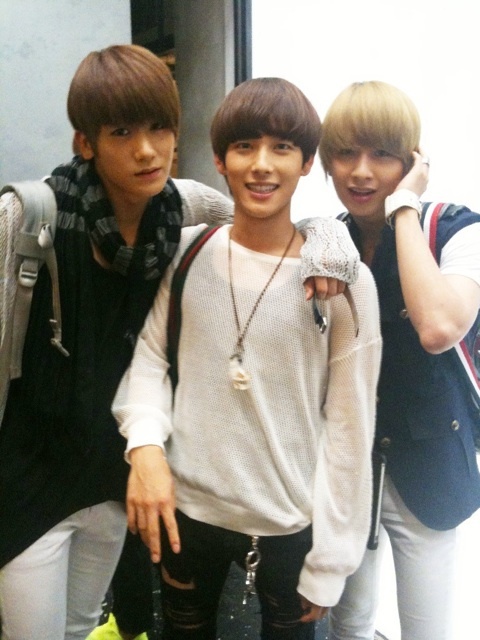  [OFFICIAL] 110902 Japan Blog Update ( Part 2) O0480064011458337968