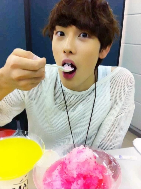 [OFFICIAL] 110903 Japan Blog Update O0480064311459670557