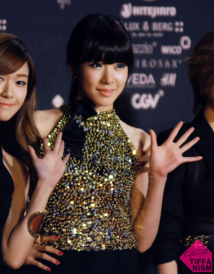 [CAP]  2011.11.03 Tiffany en el "Mnet Style Icon Awards 2011" Dsc02609_copy