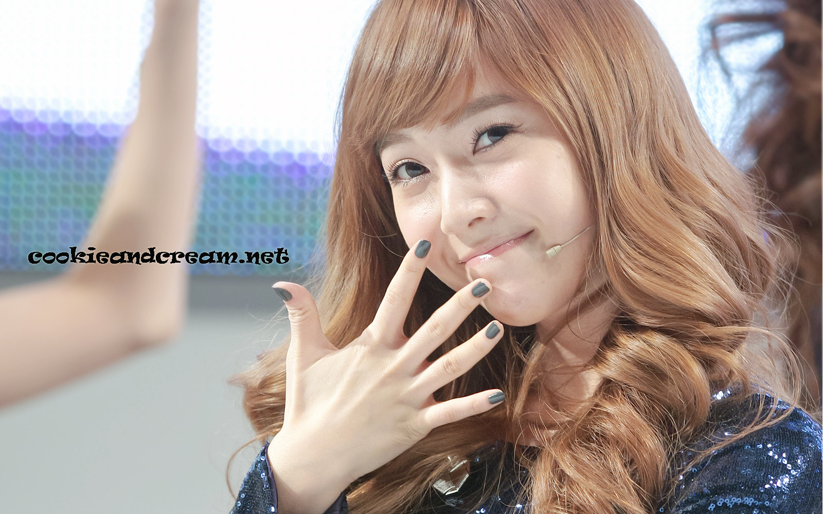  [SNSD] .Pics & Fancam : 110403 LG Cinema 3D . งานวันล่าสุด Qqy87