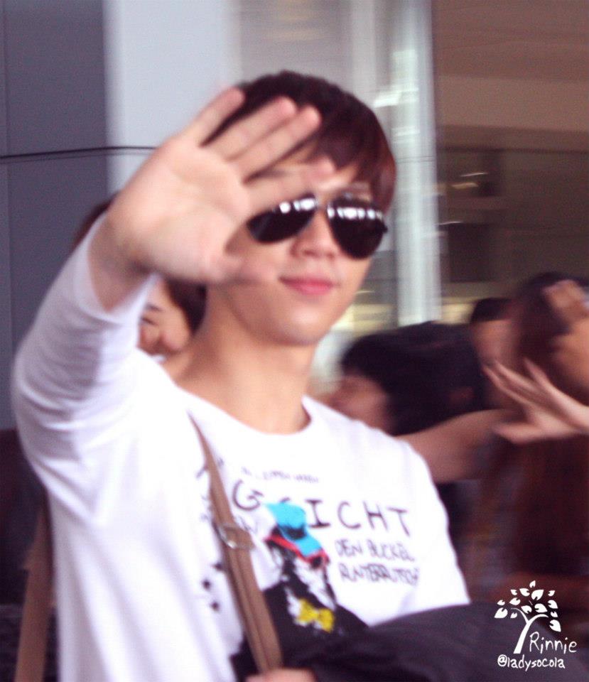 [OTHER] 121123 ZE: A @Tan Son Nhat airport & Hotel(Vietnam) 558995_504283972923965_1551456174_n