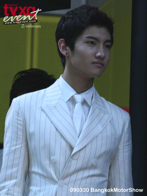 [Pics] Changmin @ Yamaha Motorshow Thailand Motorshow031