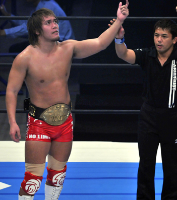 BWO News 28/3/12 No-limit-tetsuya-naito-yujiro-takahashi