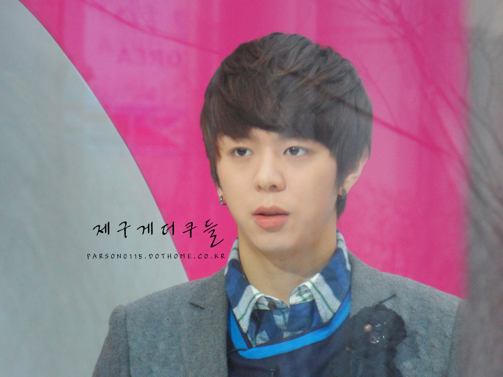 [OTHER] 120104 Junyoung & Kevin MNet Wide Tumblr_lxbfzs0pxd1qj674i1