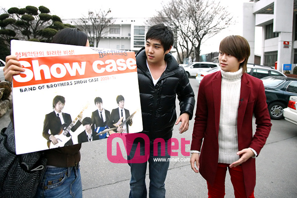 [PIC] Heechul and Kangin - BOB 2 8ga10