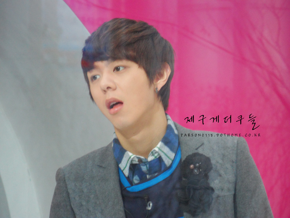 [OTHER] 120104 Junyoung & Kevin MNet Wide Tumblr_lxbfzs0pxd1qj674i