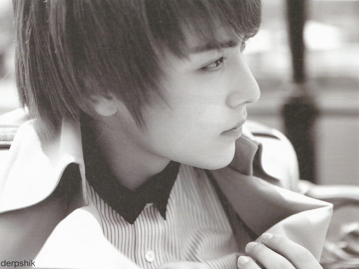 [SCAN] ZE:A Huis Ten Bosch Photobook  Tumblr_m8jry4xk1c1qao62po1_1280