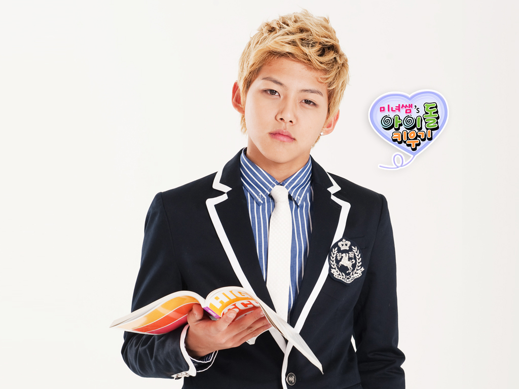 030410 Dongho en Raising Idols ComedyTV P_dongho_1024