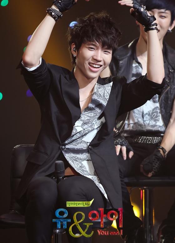 [PICS][06.07.12] WooHyun @You & I Official  00wh4