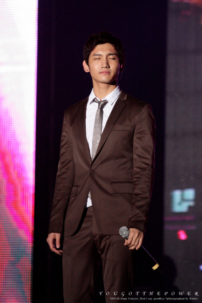 [Pics] Changmin @ Dream Concert Part 2 5241799220090330012311353013136211