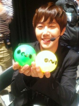 [OFFICIAL] 110228 Japan Blog Updates O0335044811080733779