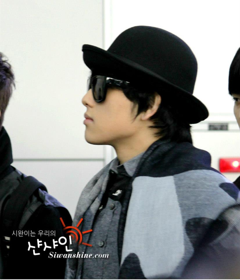 [OTHER] 121123 ZE: A @Tan Son Nhat airport & Hotel(Vietnam) 401339_504283002924062_1382135691_n