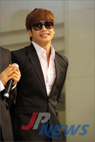 [EVENT] 110901 Japan Press Conference 66300413