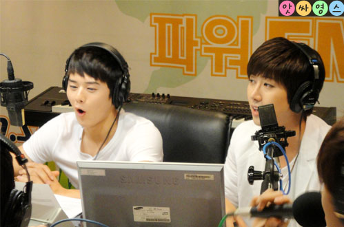 [RADIO] 110708 ZE:A @ Young Street 346970883