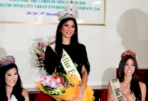 TOP 4 ME: even cũ, hình mới ! 50864154_miss-earth-2010-2