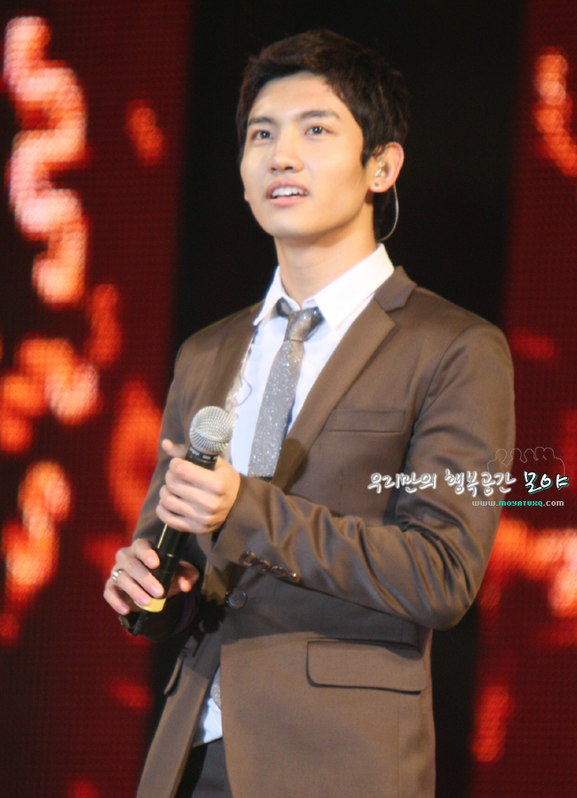 [Pics] Changmin @ Dream Concert Part 2 51948350200903291828191853766091302_020