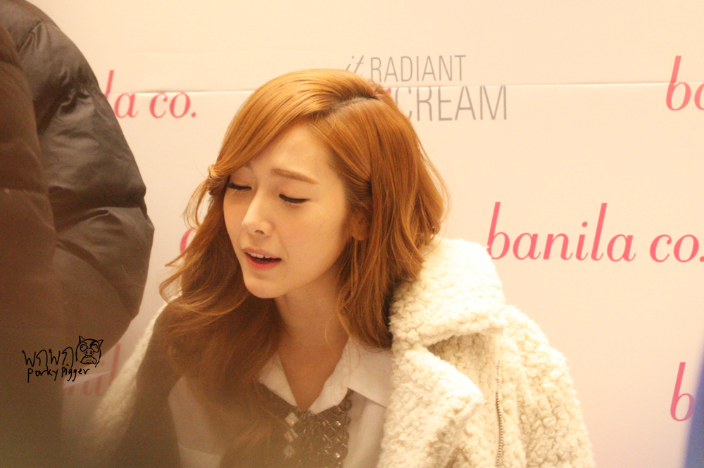 [PIC][12-02-2013]Jessica xuất hiện tại sự kiện "Banila Co Beauty Talk" vào chiều nay Img_4484