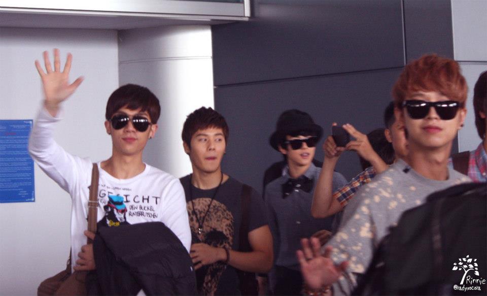 [OTHER] 121123 ZE: A @Tan Son Nhat airport & Hotel(Vietnam) 270013_504283842923978_1672640448_n