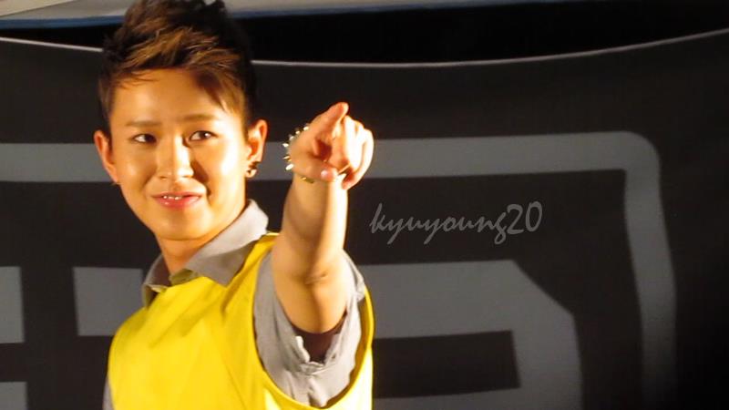 [OTHER] 120720 ZEA @ Cheongryangri Fansign 551053_463279053693070_68510552_n