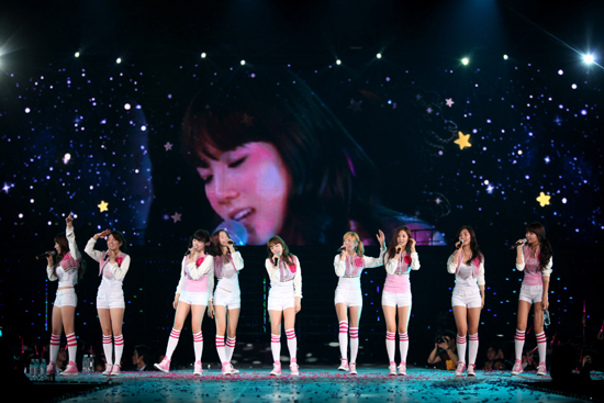 PIC*[SNSD] 1st ASIA TOUR CONCERT F0083827_4b2dddd290c10