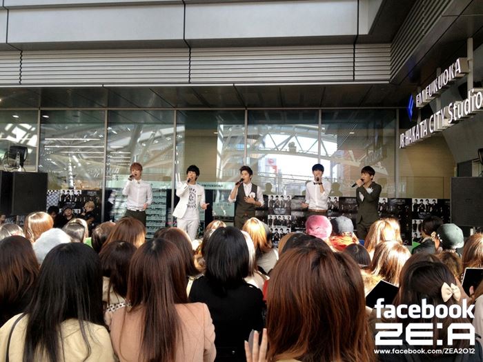 [OFFICIAL] ZE:A! 2012.11.18 Japan Promotion Fukuoka 378372_562564813760177_1786979305_n