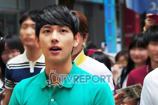 [EVENT] 120623 ZE:A Fighting project, Myeongdong 3t1cd
