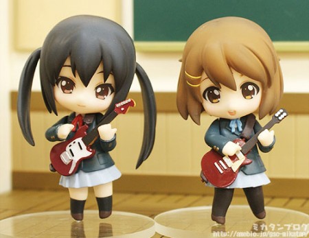 Preview : Nendoroid Puchi K-ON! SET Nenpuchi-k-on-04-450x347