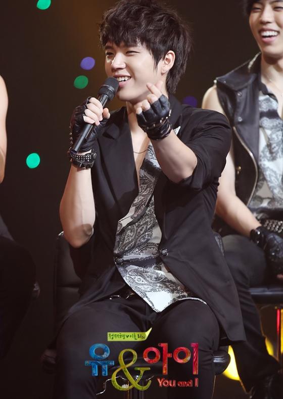 [PICS][06.07.12] WooHyun @You & I Official  9fwh2