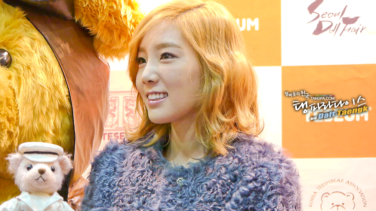 [CAPS] 2011.12.28 Taeyeon en "The 4th Seoul Doll Fair 2011" 111228_taeyeon15