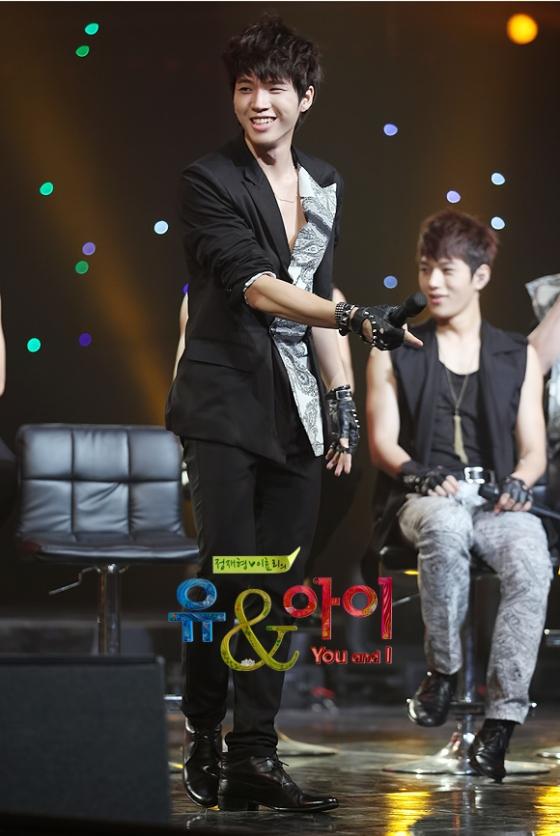 [PICS][06.07.12] WooHyun @You & I Official  Zrwh1